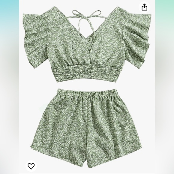 2 piece outfit - Picture 2 of 3